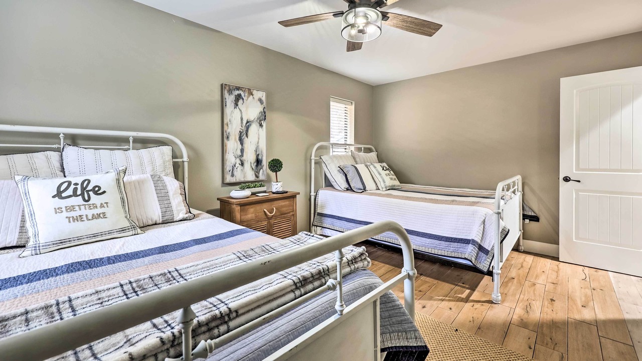 Photo of Bedroom in Rogers