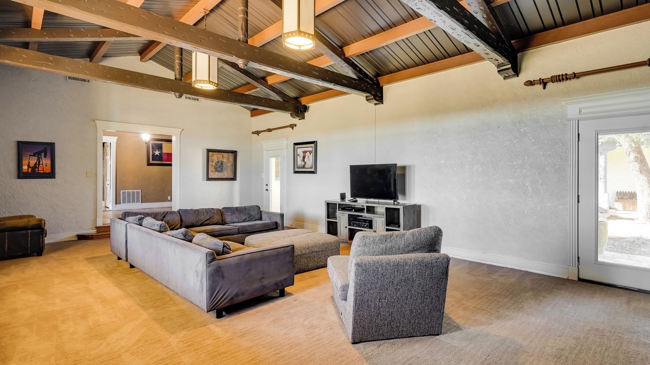 Photo of Livingroom in Odessa