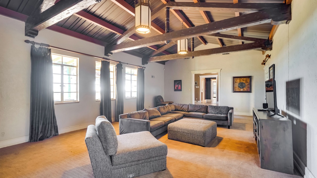 Photo of Livingroom in Odessa