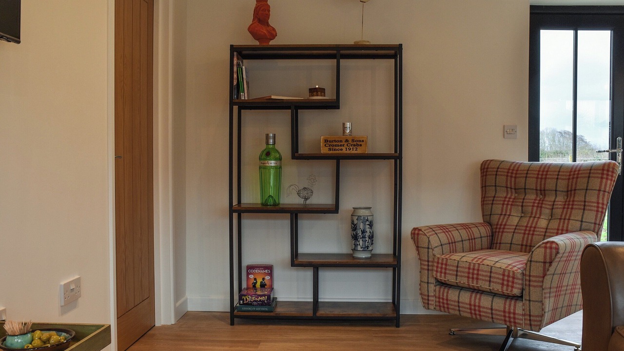 Photo of Others in Diss