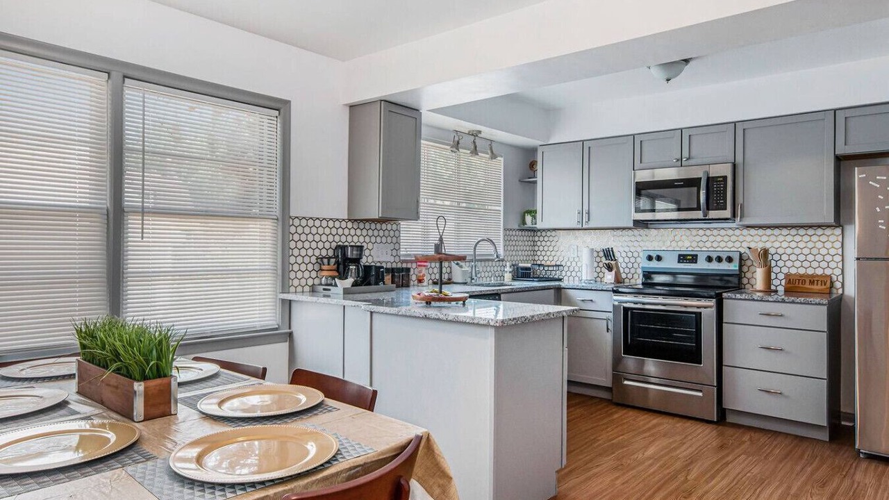 Photo of Kitchen in Jefferson Chalmers