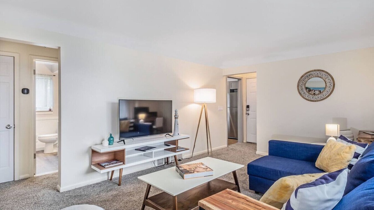 Photo of Livingroom in Jefferson Chalmers