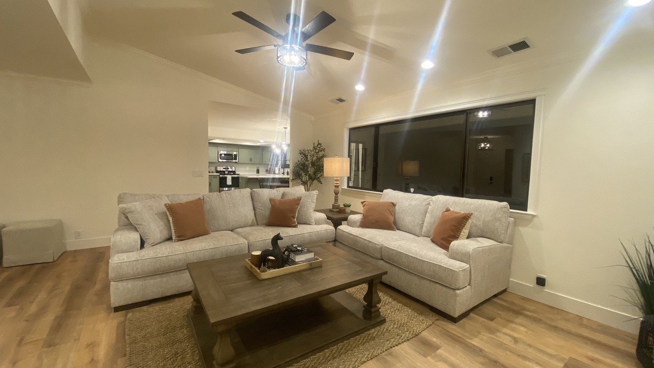 Photo of Livingroom in Columbia
