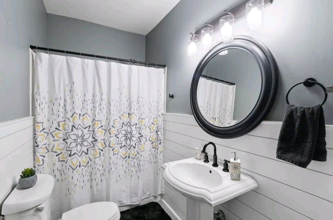 Photo of Bathroom in Highland Park