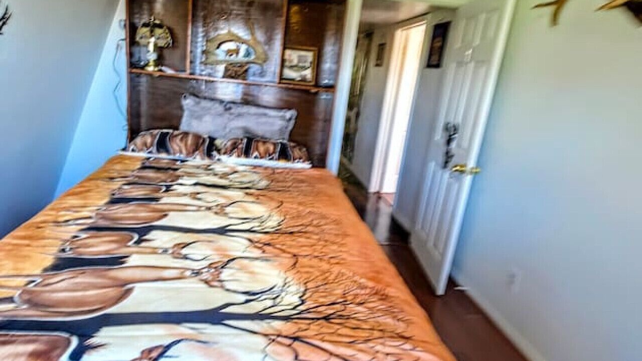 Photo of Bedroom in Nassau Bay