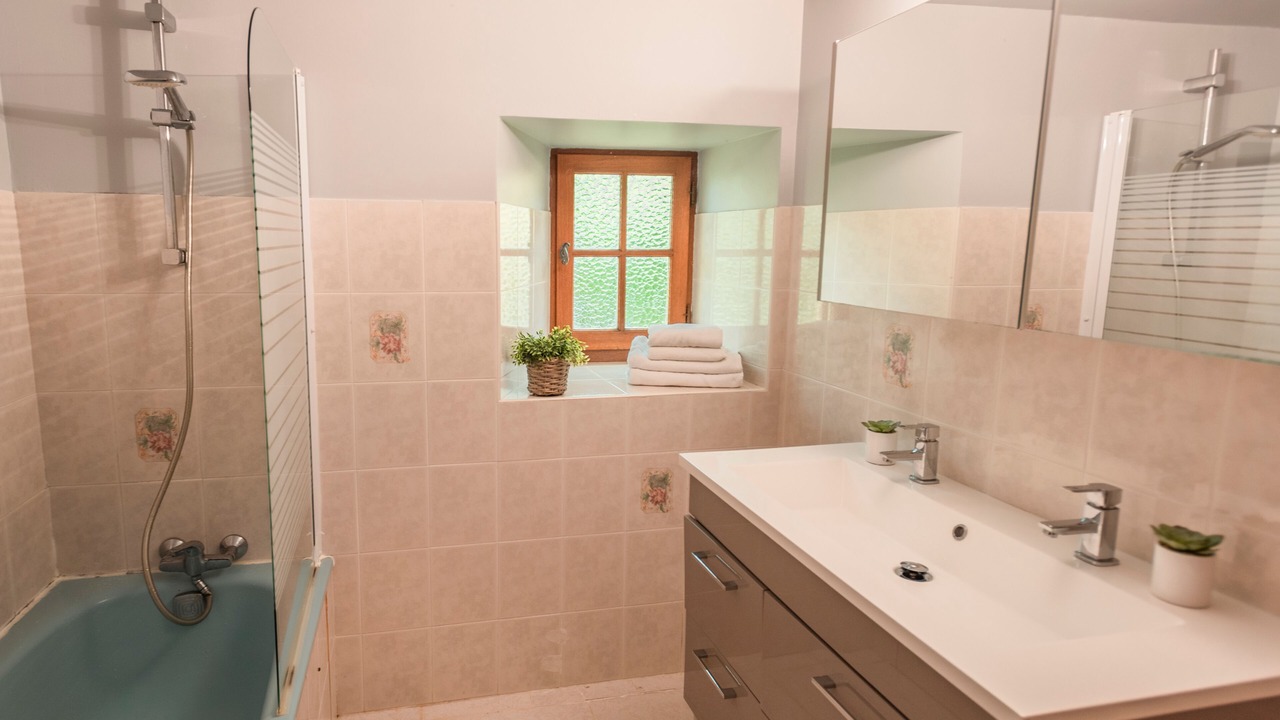 Photo of Bathroom in Prats-du-Perigord