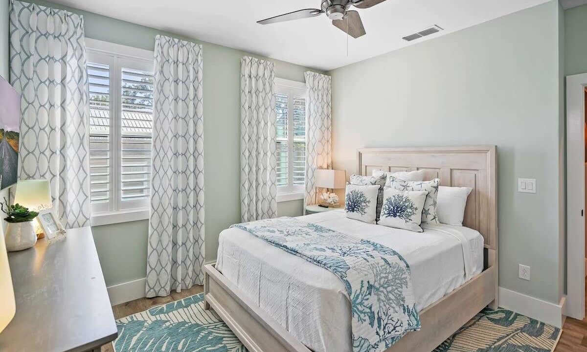 Photo of Bedroom in Downtown Historic District