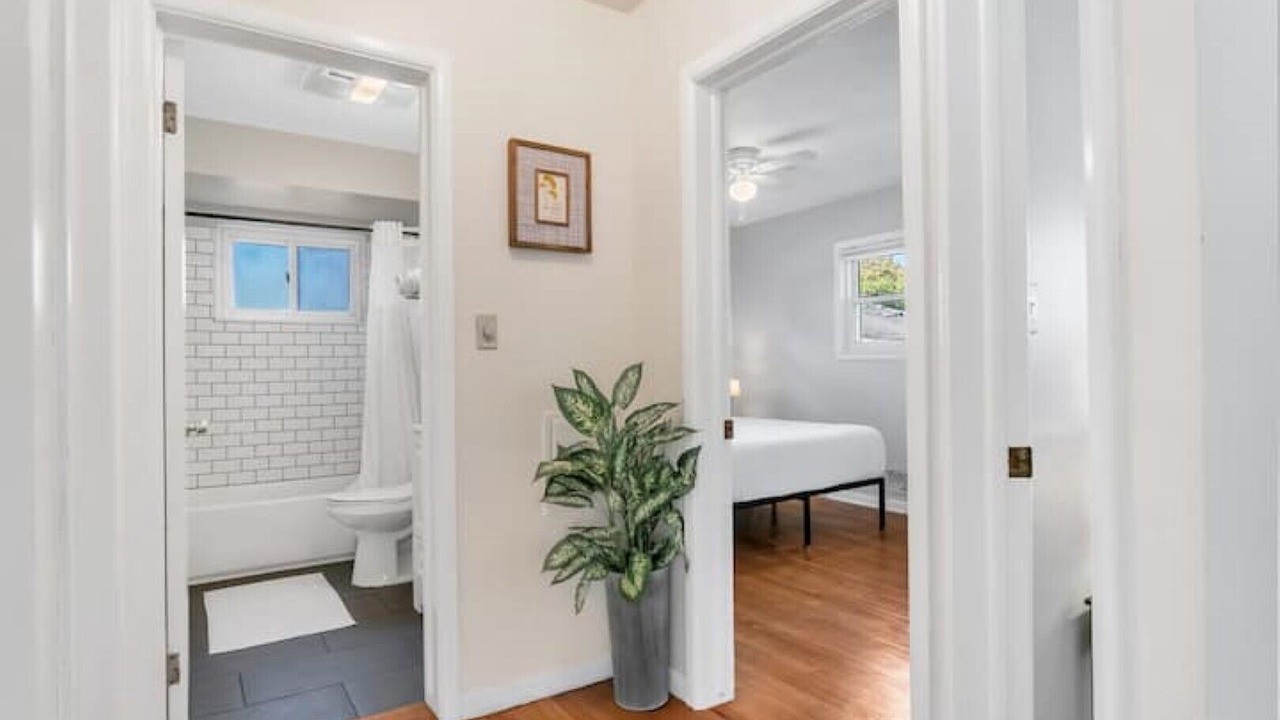 Photo of Bedroom in Madison Heights