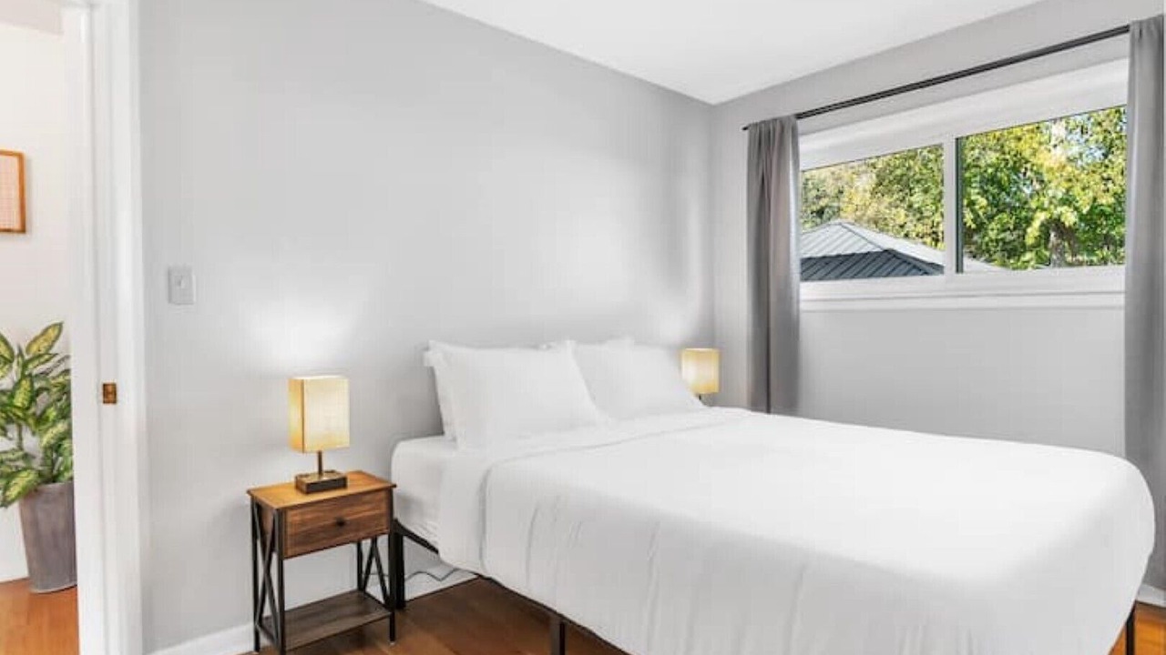 Photo of Bedroom in Madison Heights
