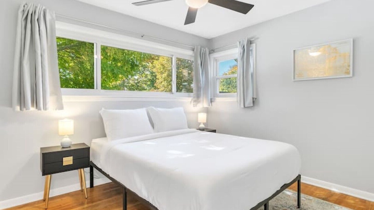 Photo of Bedroom in Madison Heights