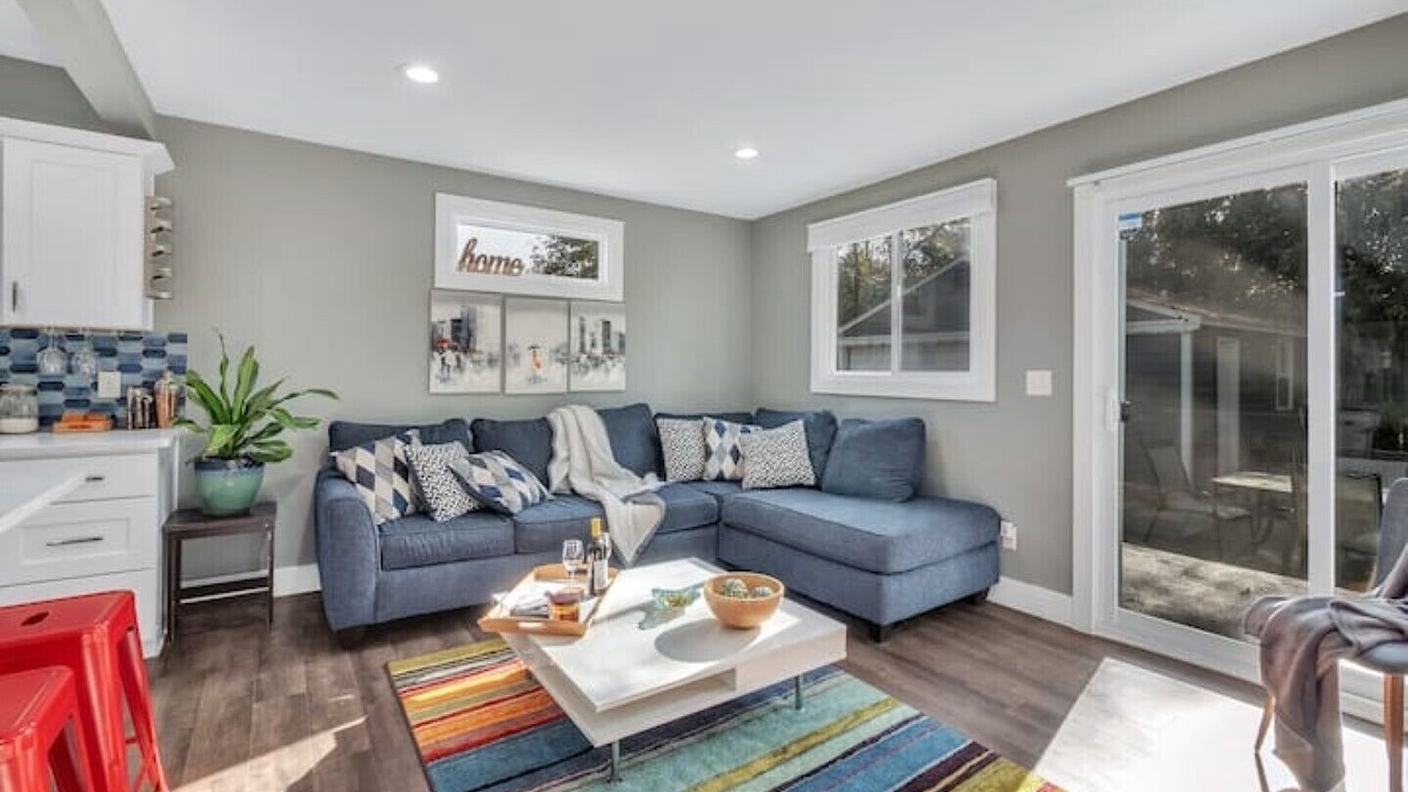 Photo of Livingroom in Hazel Park