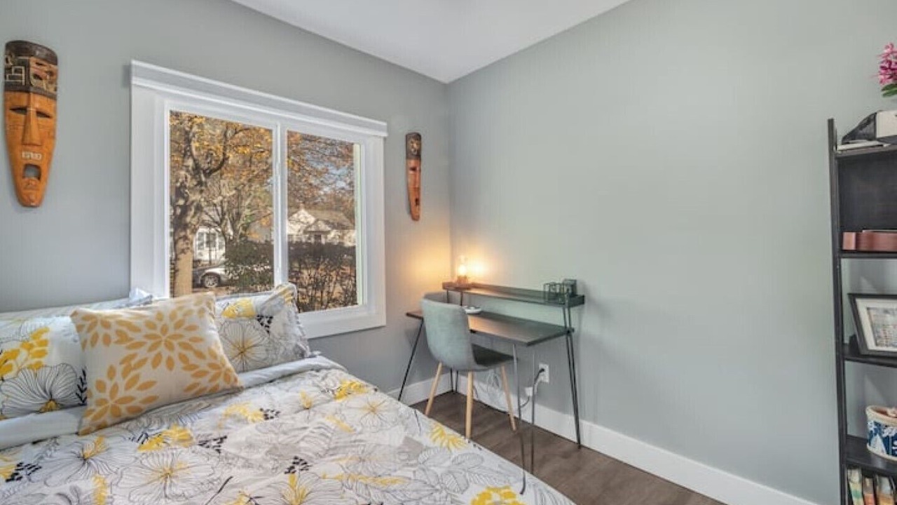 Photo of Bedroom in Hazel Park