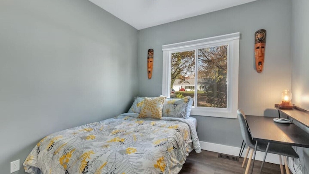 Photo of Bedroom in Hazel Park