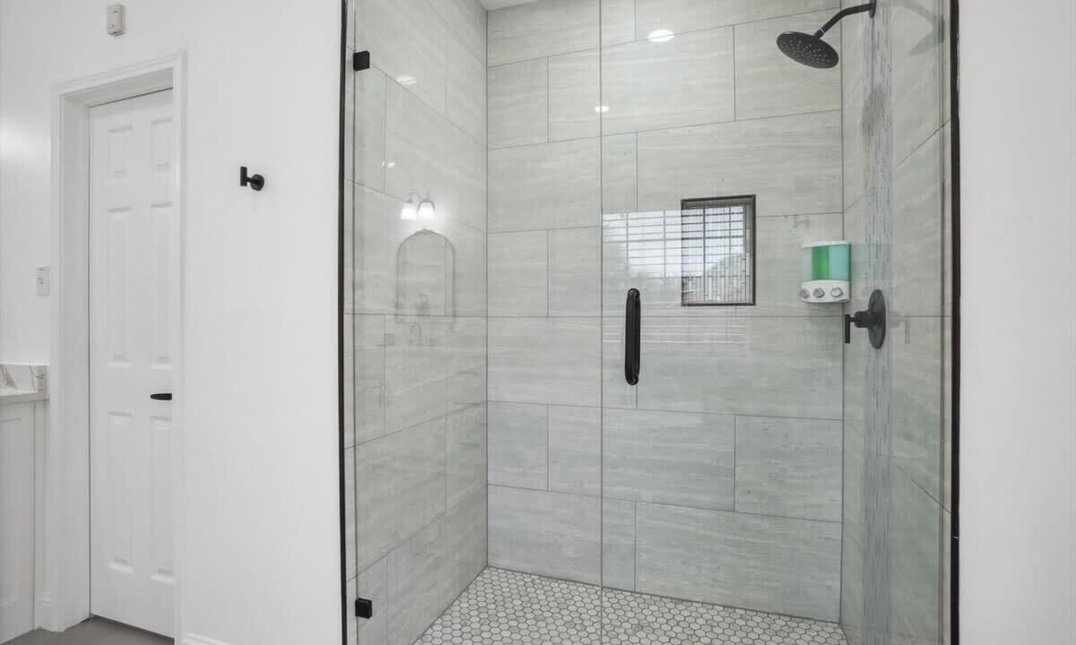 Photo of Bathroom in Rowlett