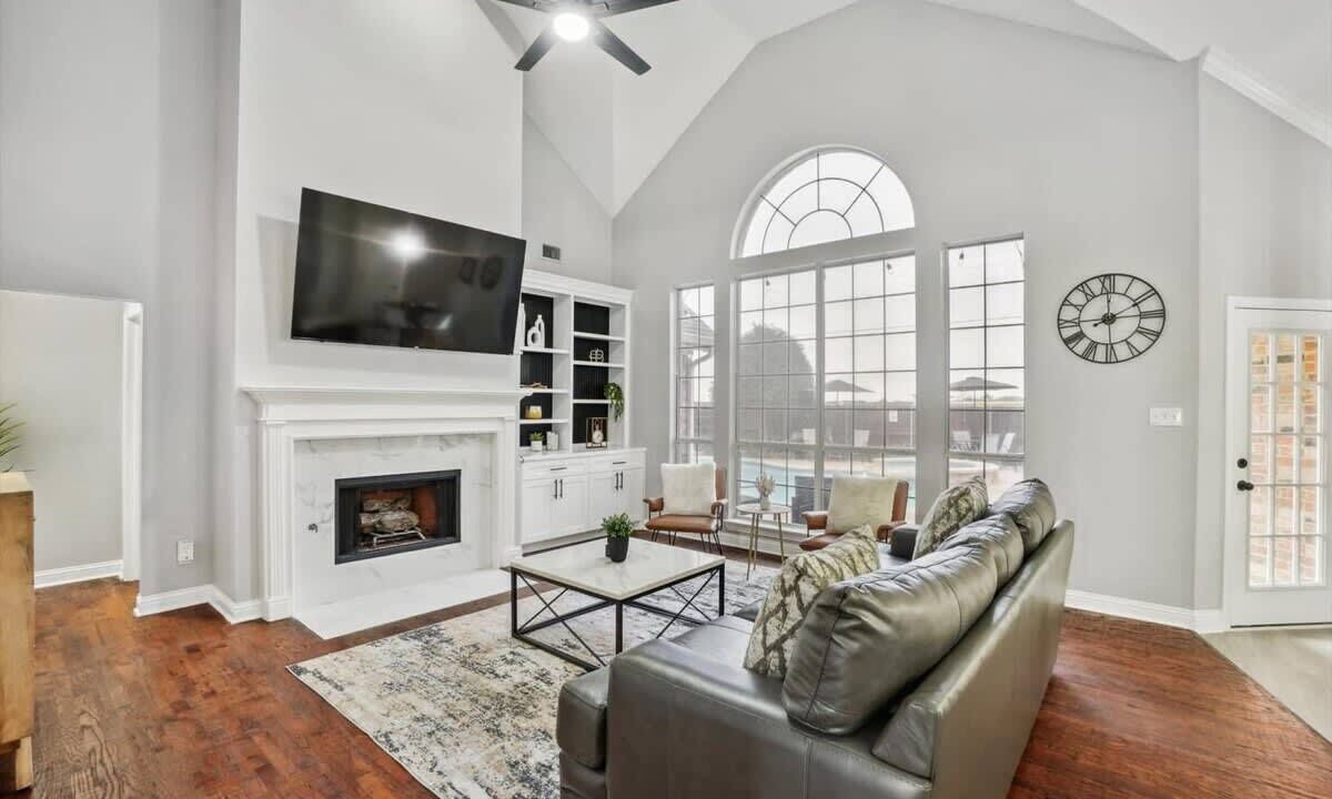 Photo of Livingroom in Rowlett