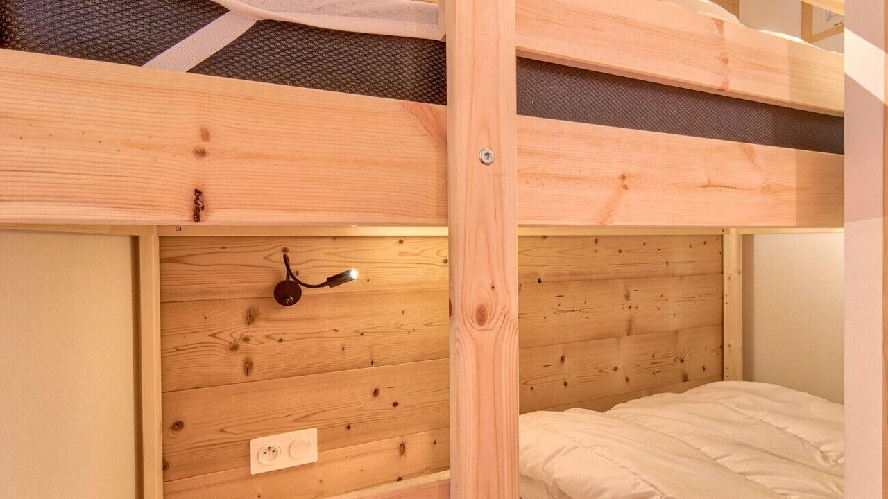 Photo of Bedroom in Genos