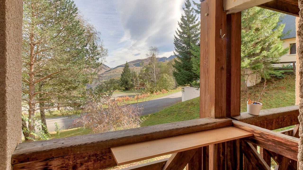 Photo of Outdoor in Genos