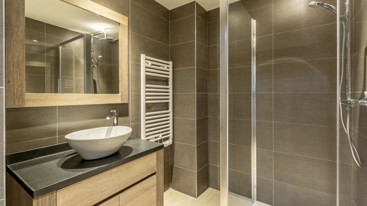 Photo of Bathroom in Arc-1600