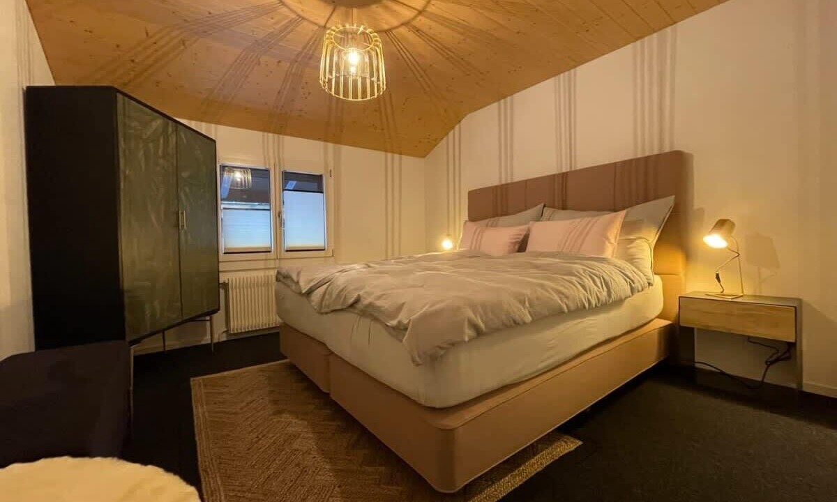Photo of Bedroom in Saanenmoeser