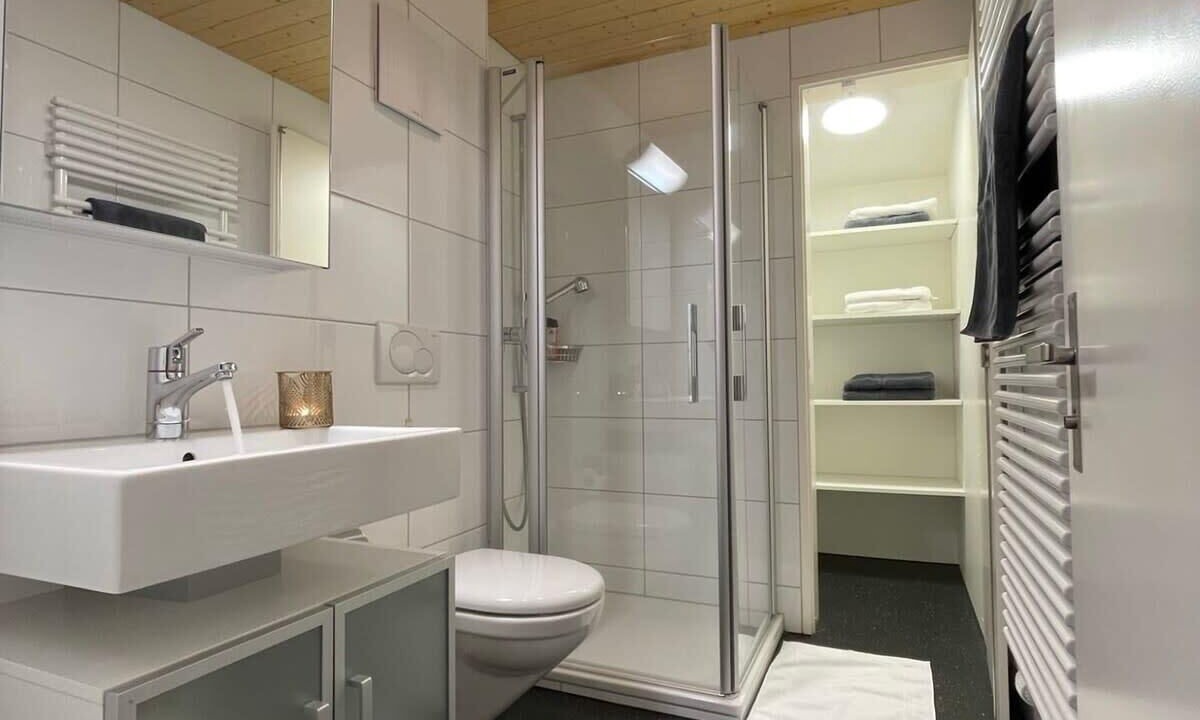 Photo of Bathroom in Saanenmoeser