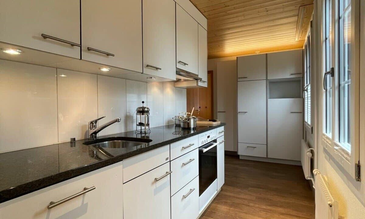 Photo of Kitchen in Saanenmoeser