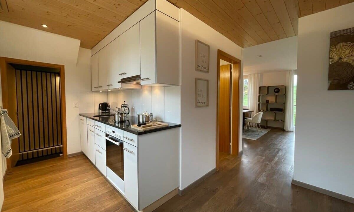 Photo of Kitchen in Saanenmoeser