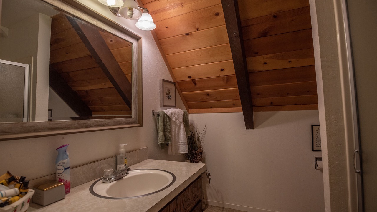 Photo of Bathroom in Dorrington