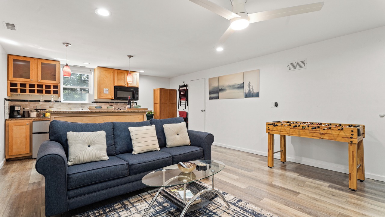 Photo of Livingroom in Northeast Ithaca