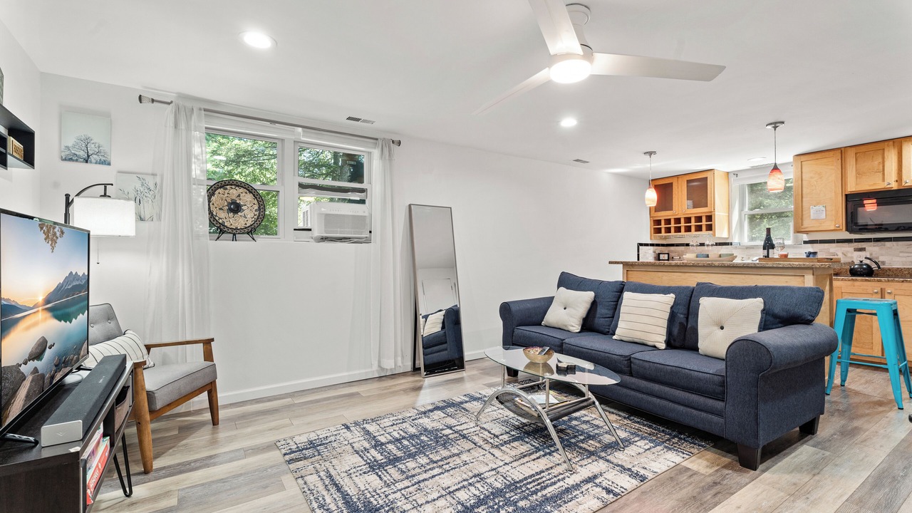 Photo of Livingroom in Northeast Ithaca