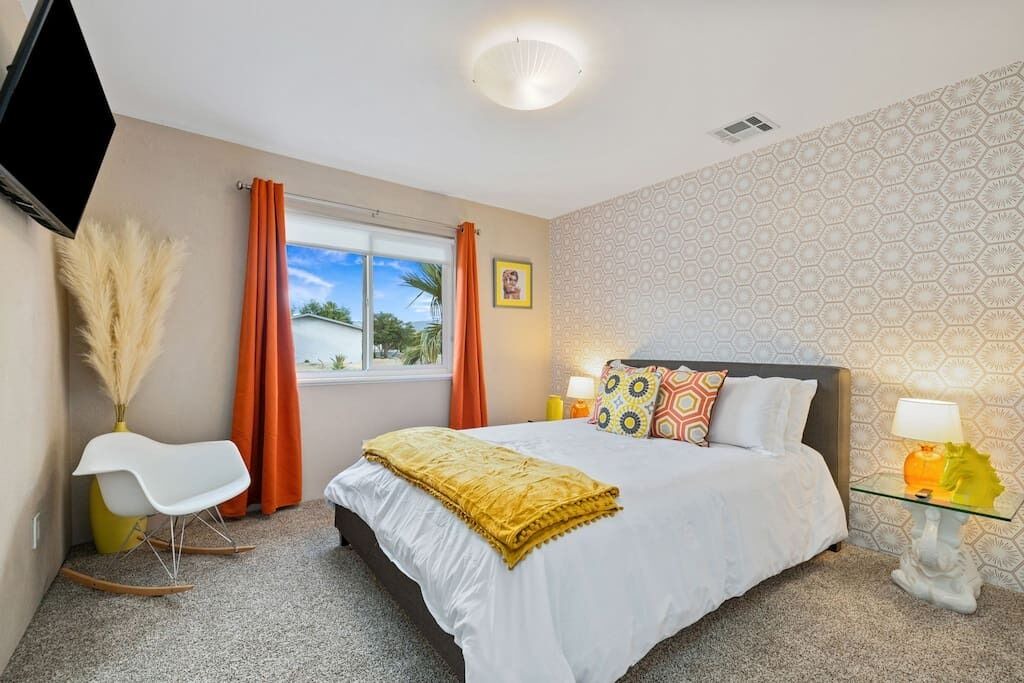 Photo of Bedroom in Desert Park Estates