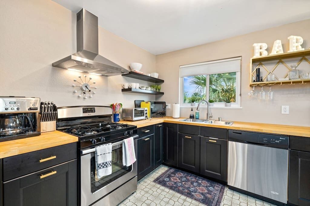 Photo of Kitchen in Desert Park Estates