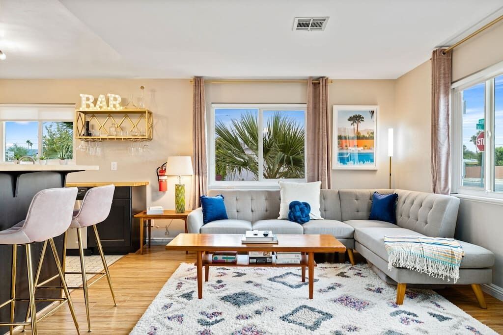 Photo of Livingroom in Desert Park Estates