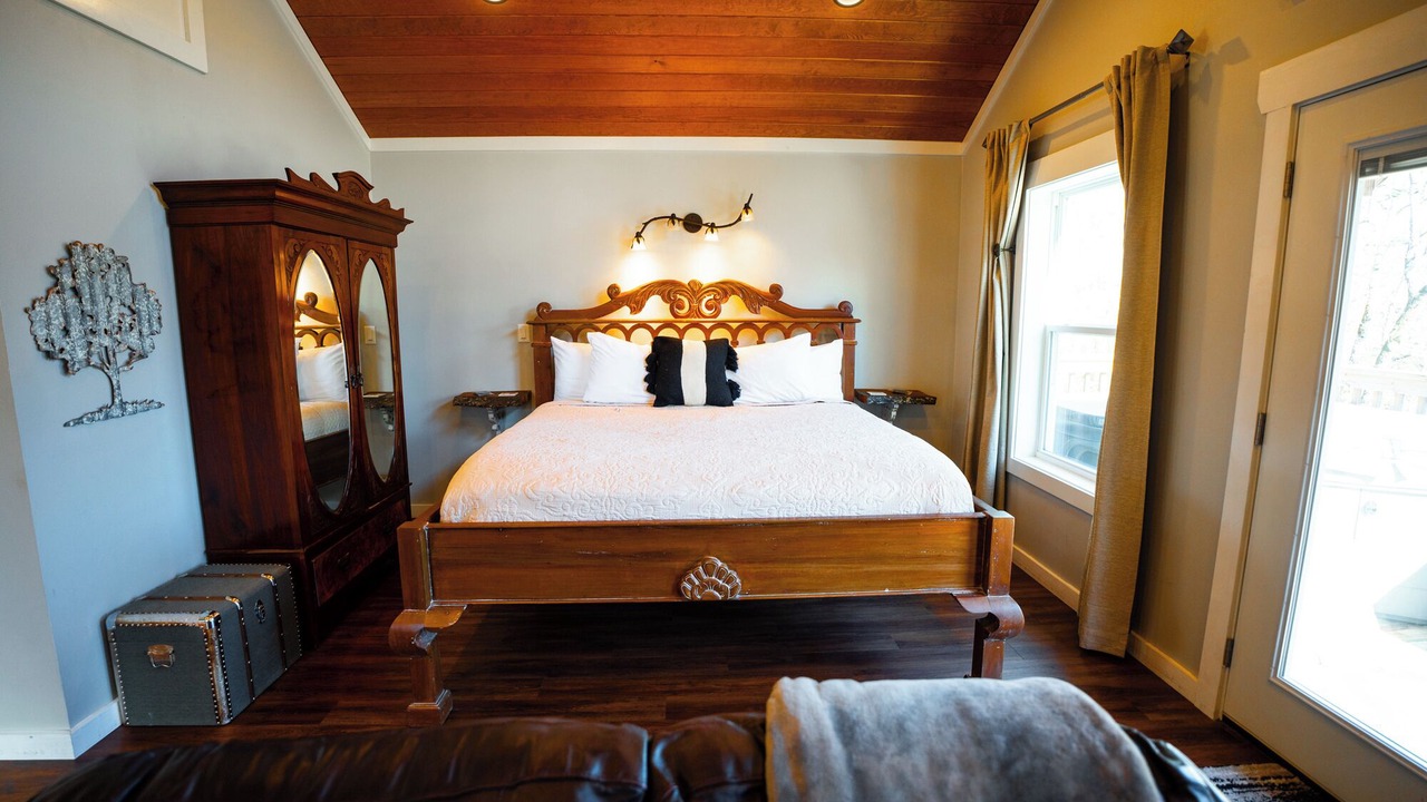 Photo of Bedroom in Mid America