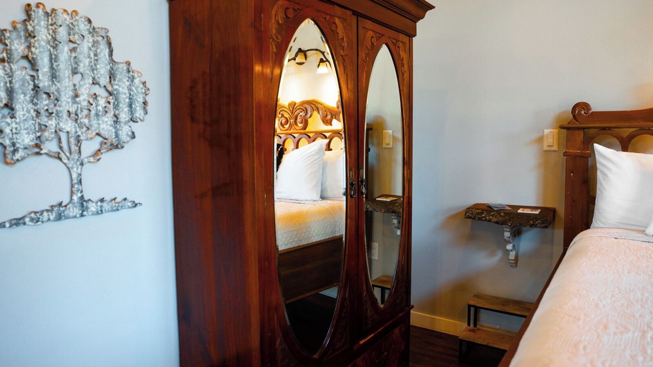 Photo of Bedroom in Mid America