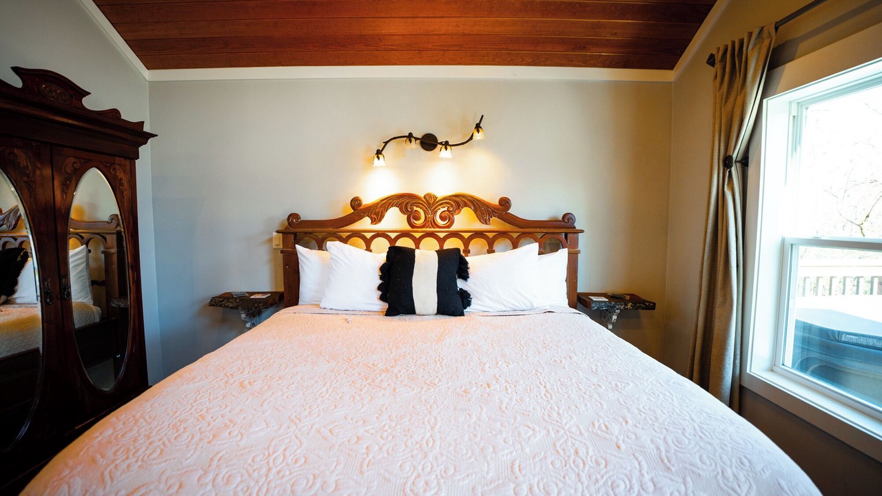 Photo of Bedroom in Mid America