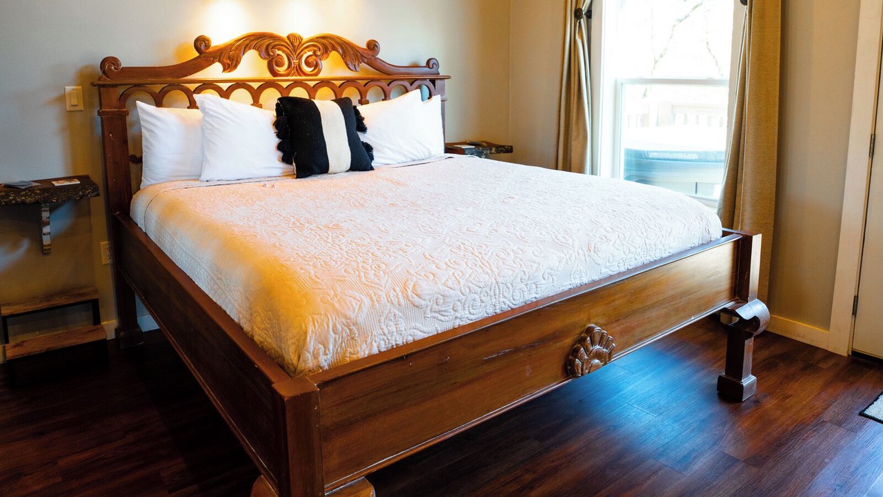 Photo of Bedroom in Mid America