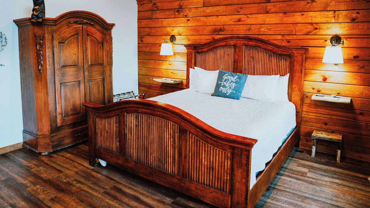 Photo of Bedroom in Mid America