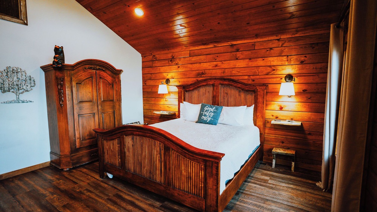 Photo of Bedroom in Mid America