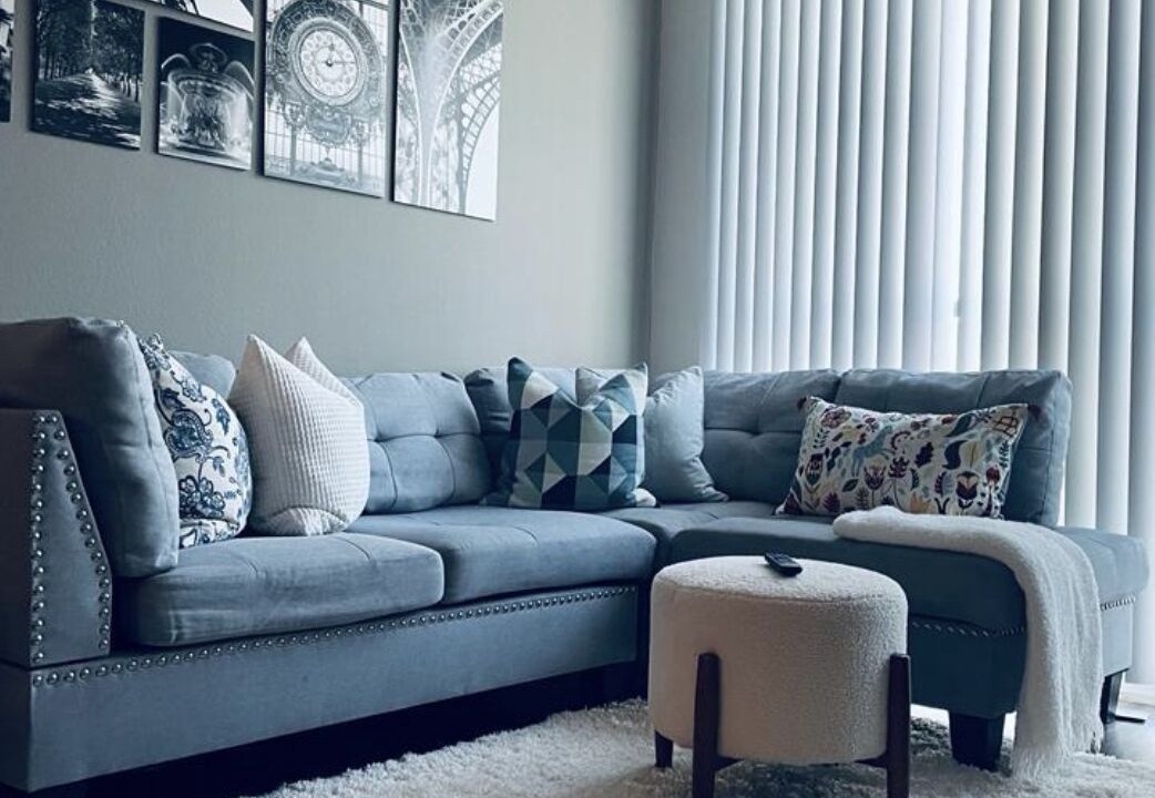Photo of Livingroom in Legacy Town Center North