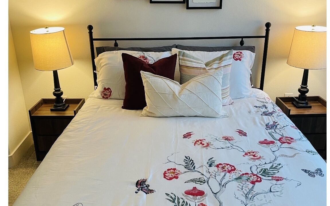 Photo of Bedroom in Legacy Town Center North