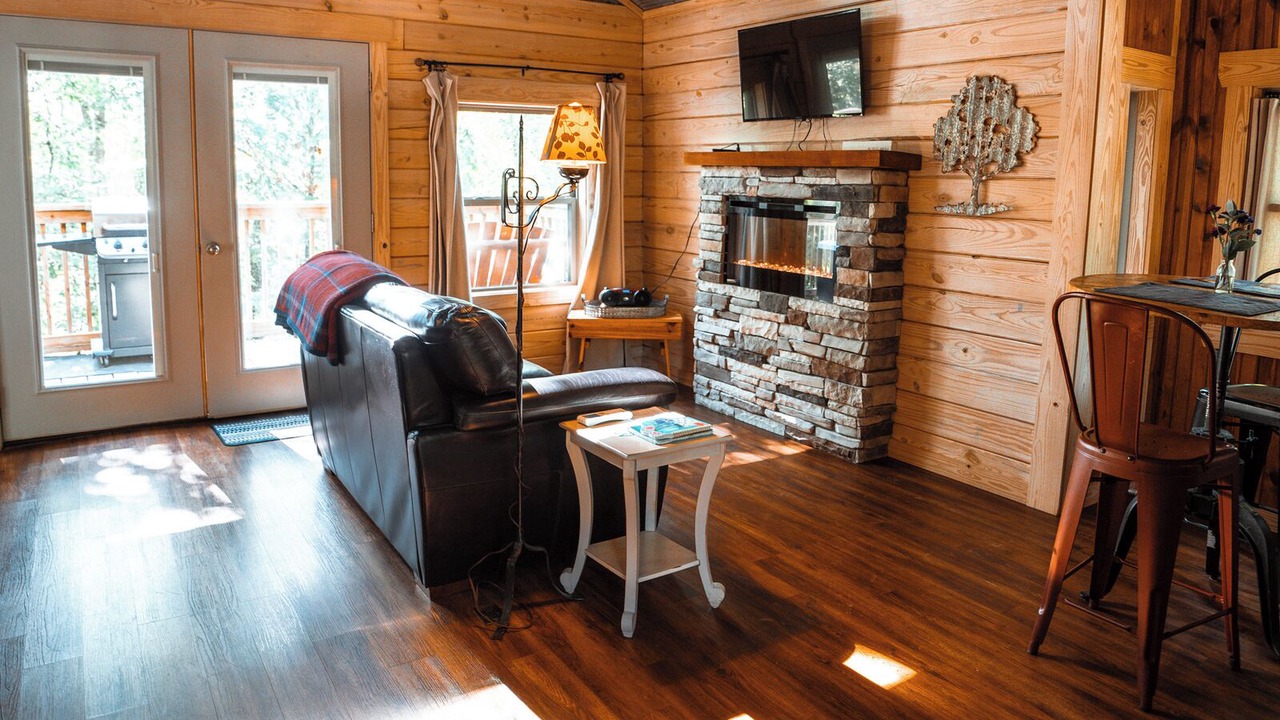 Photo of Livingroom in Mid America