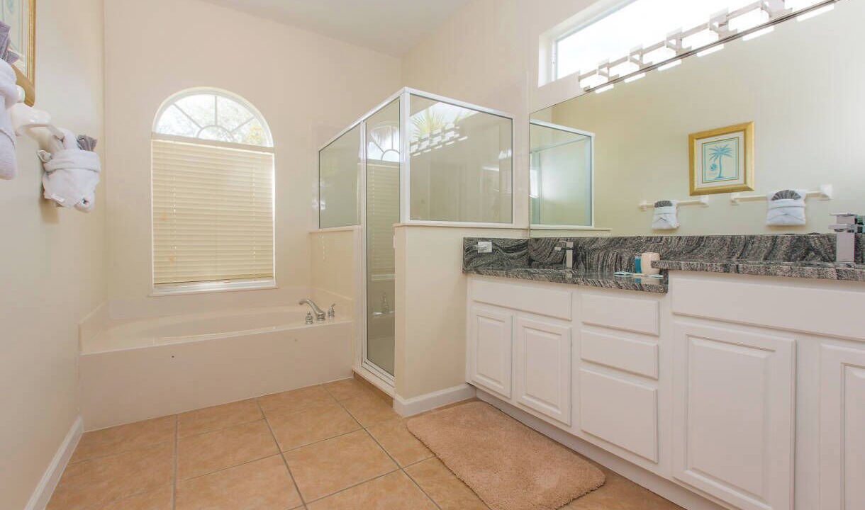 Photo of Bathroom in Highlands Reserve