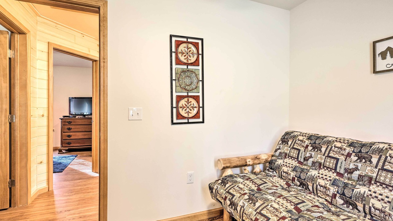 Photo of Livingroom in Chestertown