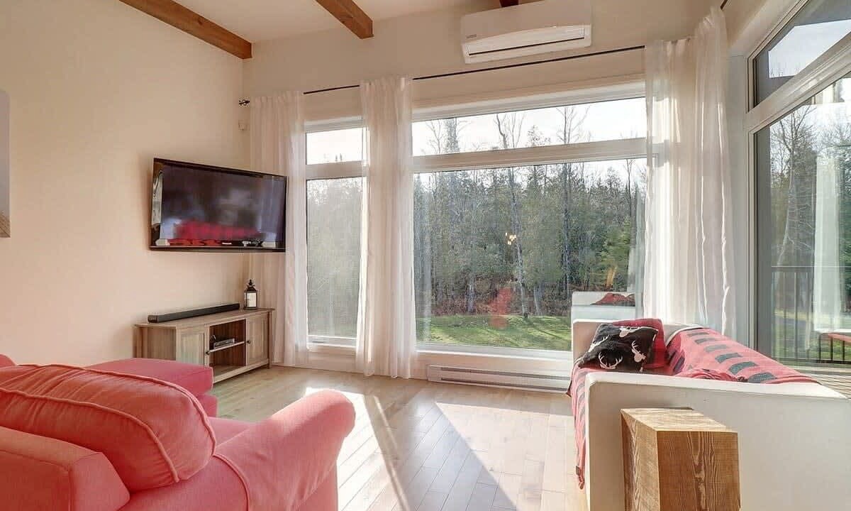 Photo of Livingroom in Stanstead Township