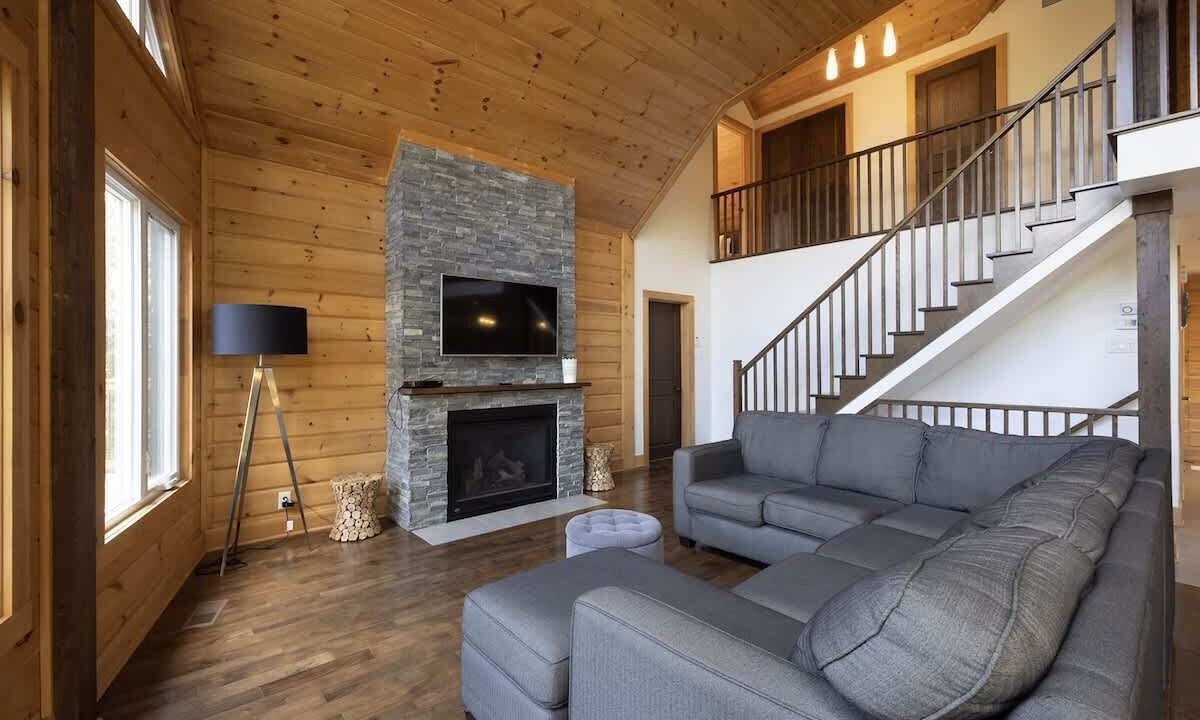 Photo of Livingroom in Sainte-Marguerite-du-Lac-Masson