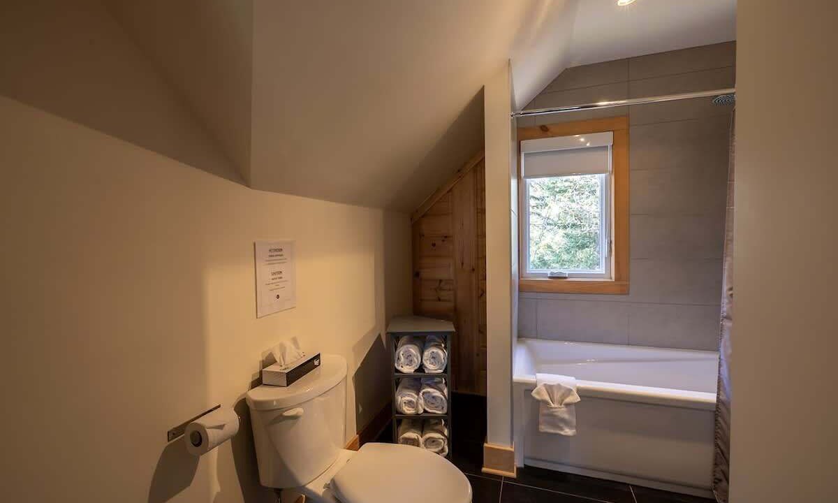 Photo of Bathroom in Sainte-Marguerite-du-Lac-Masson