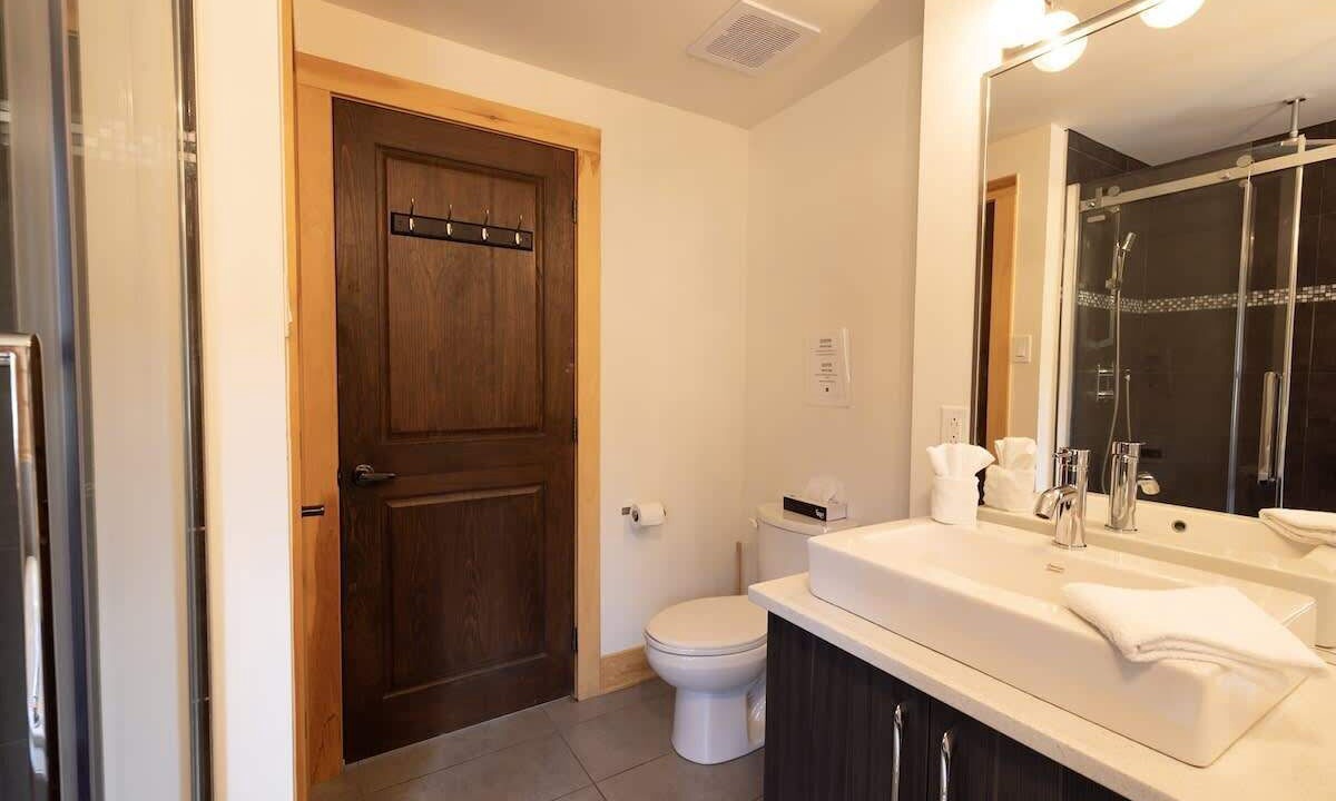 Photo of Bathroom in Sainte-Marguerite-du-Lac-Masson
