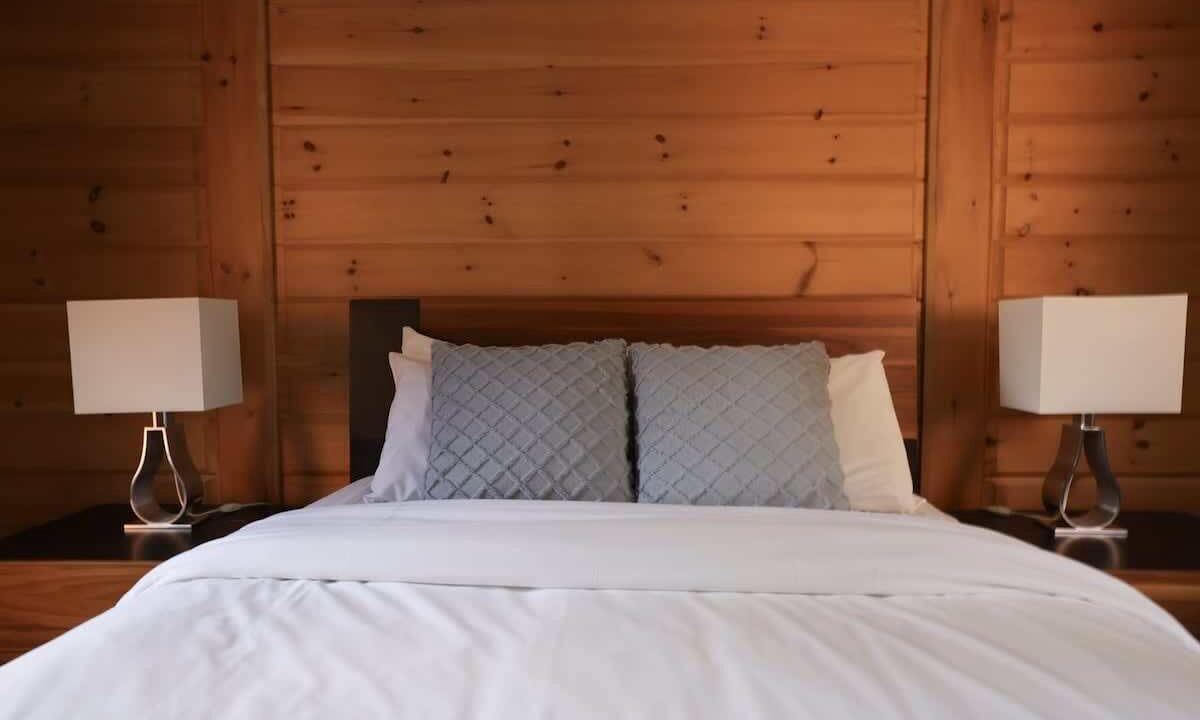 Photo of Bedroom in Sainte-Marguerite-du-Lac-Masson
