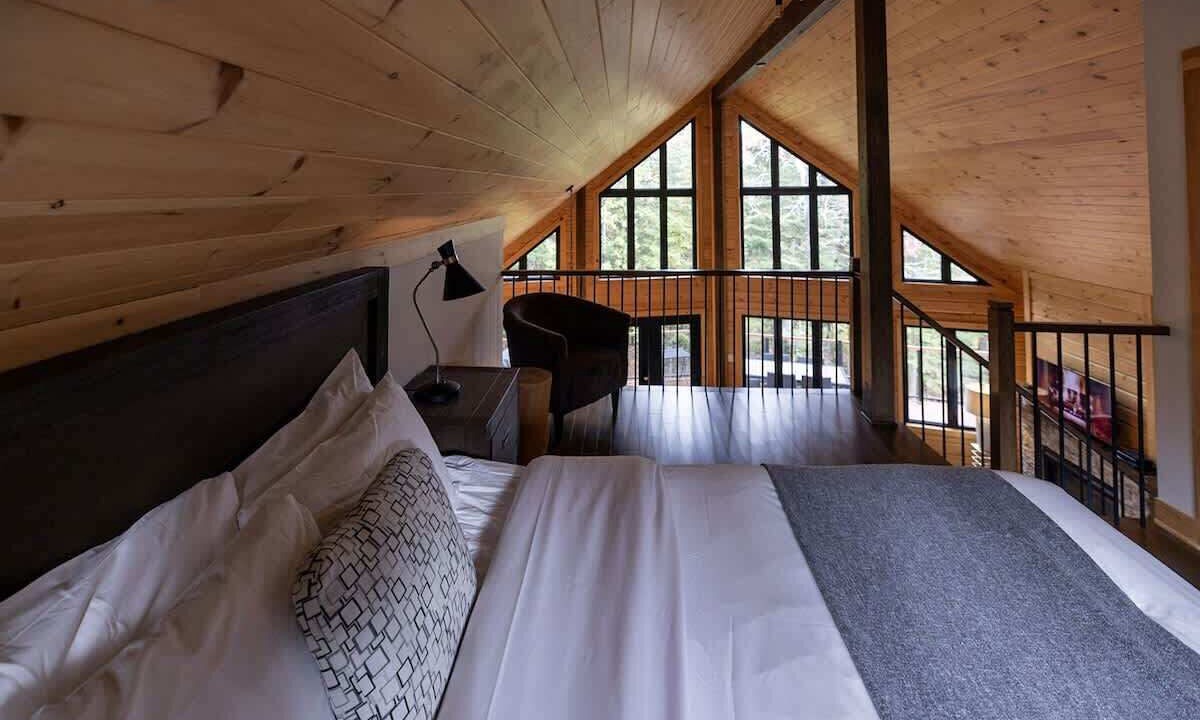 Photo of Bedroom in Sainte-Marguerite-du-Lac-Masson