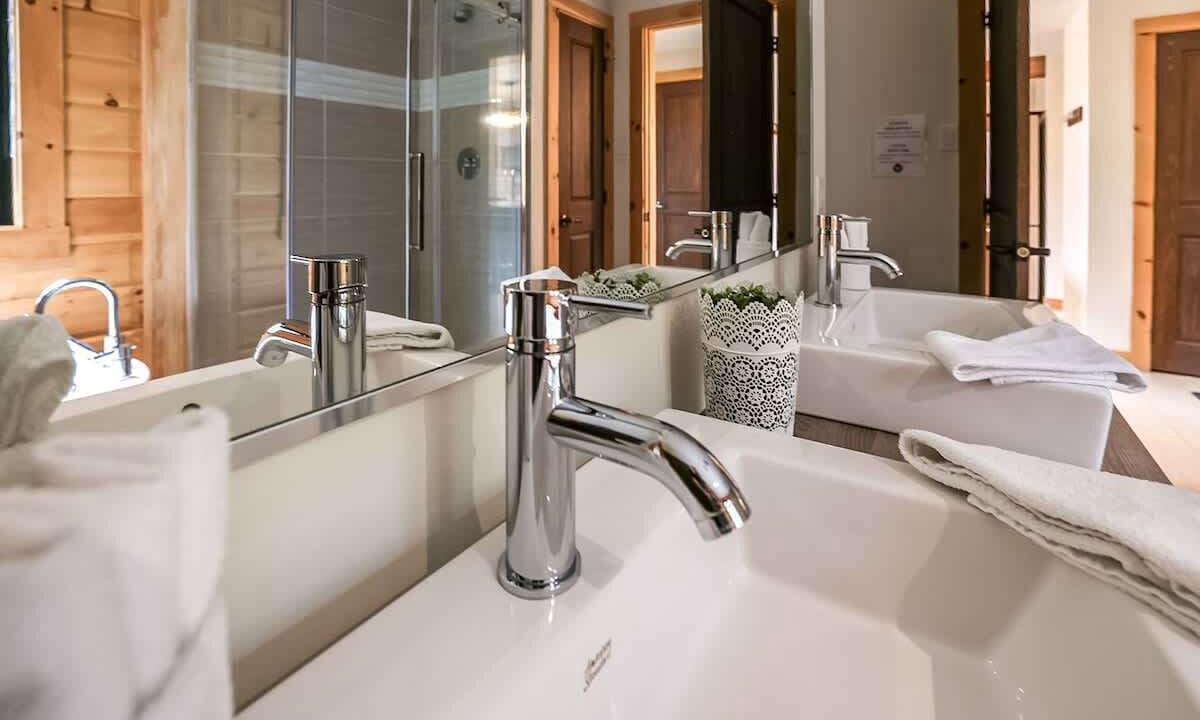 Photo of Bathroom in Sainte-Marguerite-du-Lac-Masson